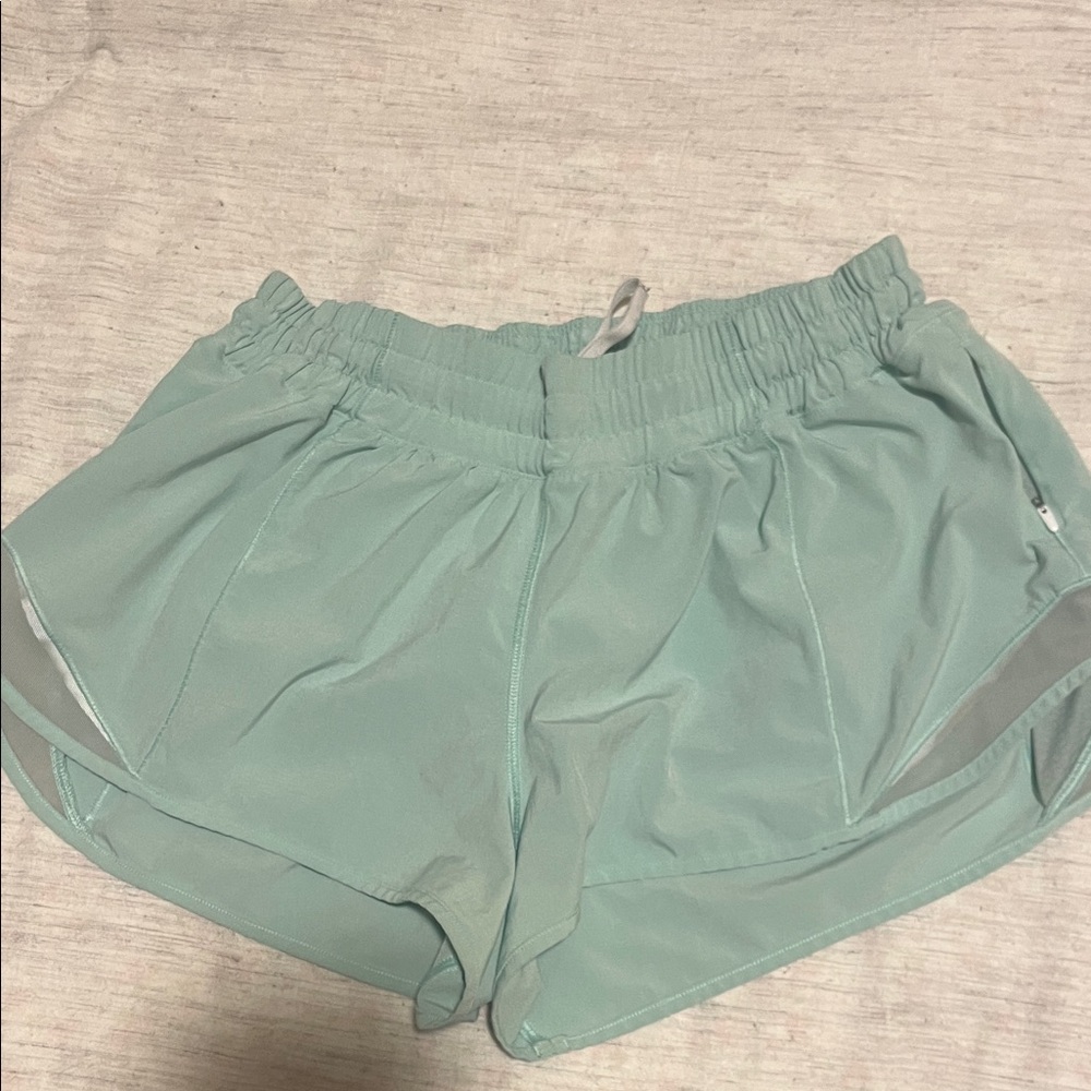 Lululemon Women's Light Green/Blue hotty hot shorts 2.5